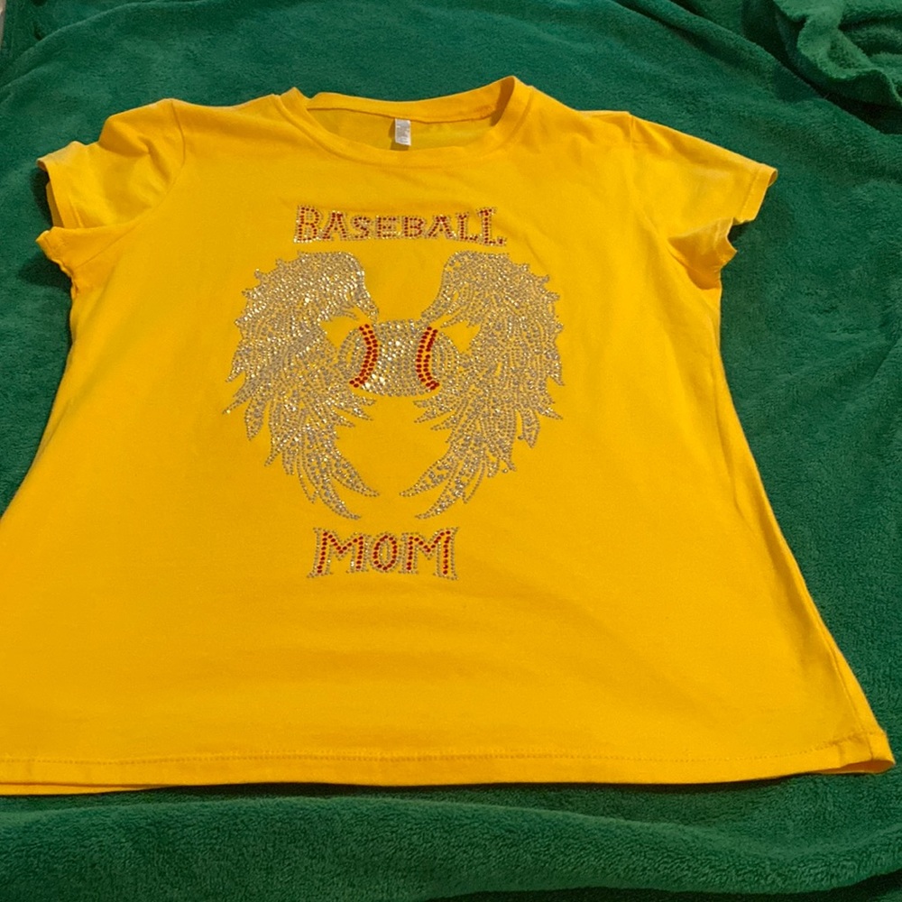 Womens small short sleeve tee